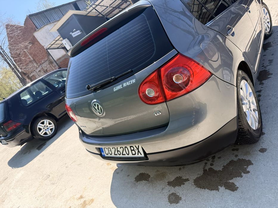 Продавам VW golf 5