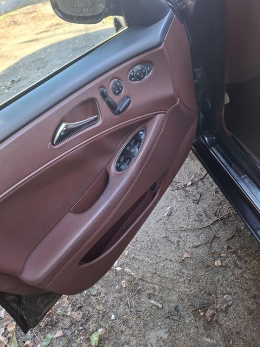 Продавам Mercedes cls