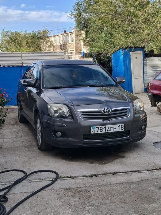Тойота Авенсис Т25