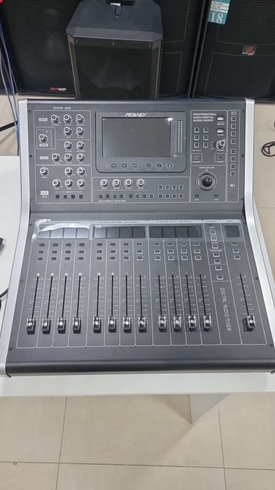 Музыкальный аппаратура