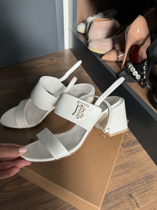 Обувки на ток Burberry