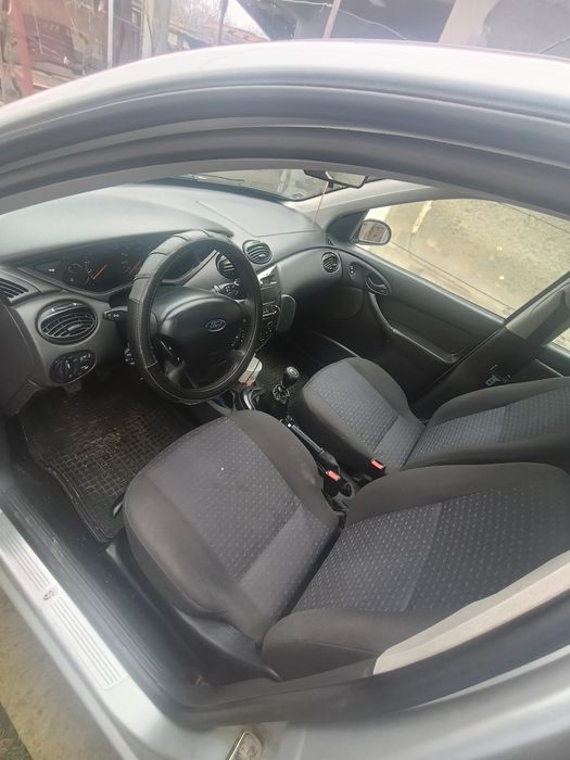 FORD Focus 0 — imagine 4