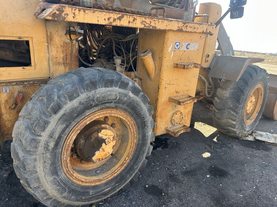 Экскаватор погрузчик китаец