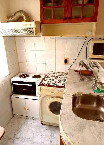 Дава се под наем Двустаен апартамент в Бургас, Възраждане - 68 кв.м за 350 € - Снимка #2