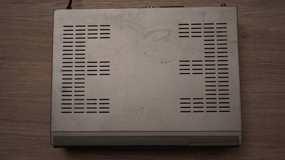 Приемник на Булсатком ir.deto HS5001