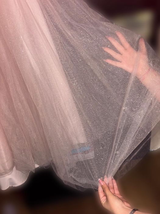 Абитуриентска бутикова рокля тип принцеса