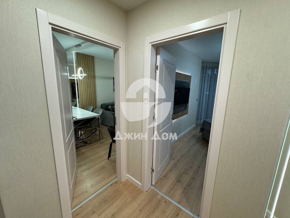 Продава се Двустаен апартамент в к.к. Слънчев бряг - 61 кв.м за 1171 €/кв.м - Снимка #7