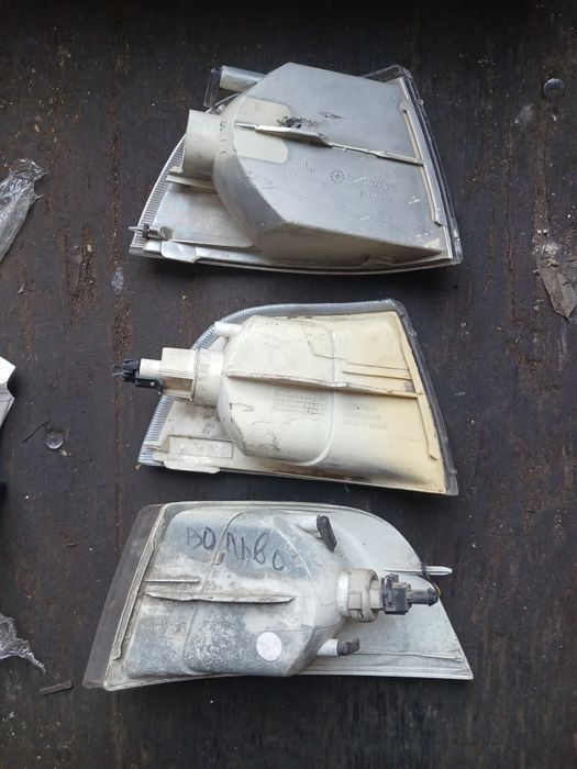 Поворотник Вольво S40