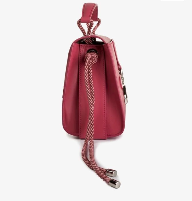 Чанта в актуален за сезона цвят Patrizia Pepe, естествена кожа