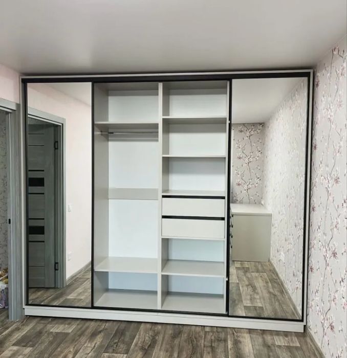 Шкаф купе продам