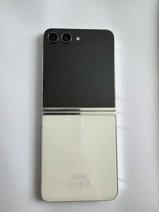 Samsung Z Flip 5 256GB