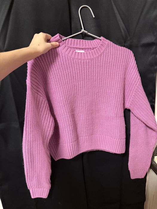 Зимен розов пуловер