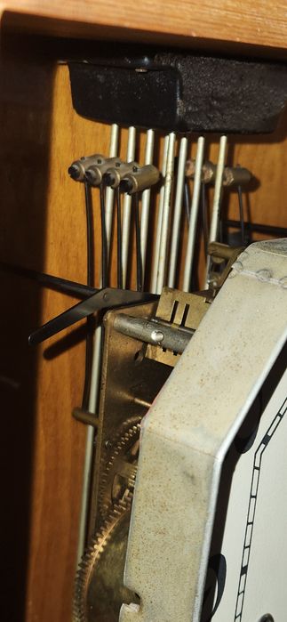 Kolleksionniy Yantar SSSR devor osma soat 1961-yil