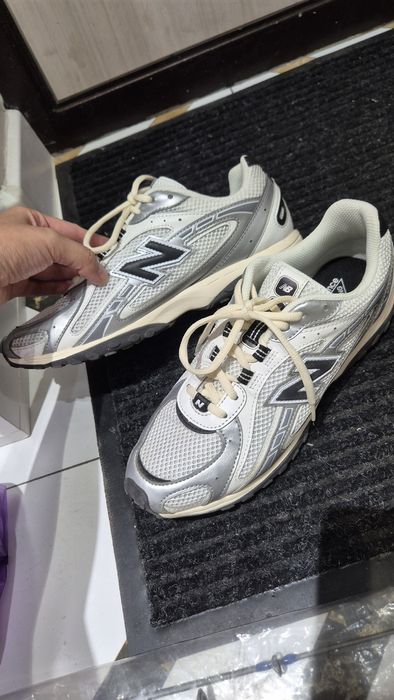 New Balance 204l