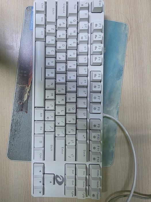 Продам Клавиатуру