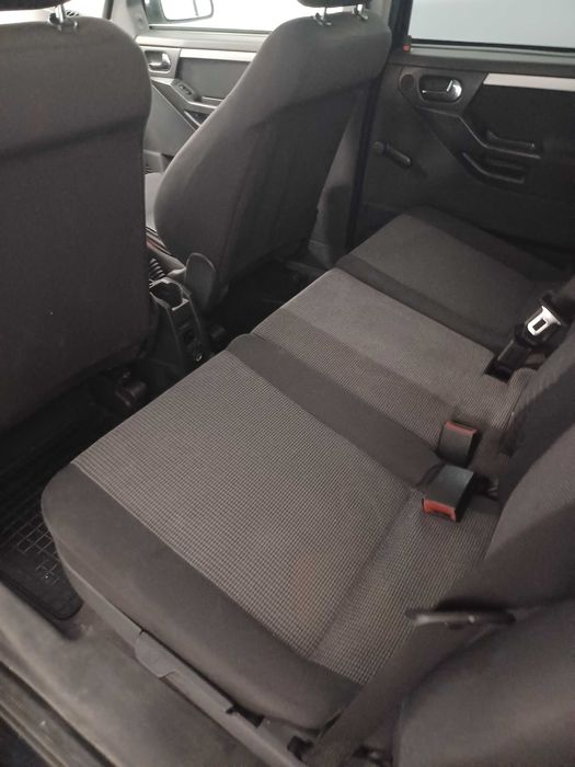 Opel Meriva 1.7 CDTI год 2004