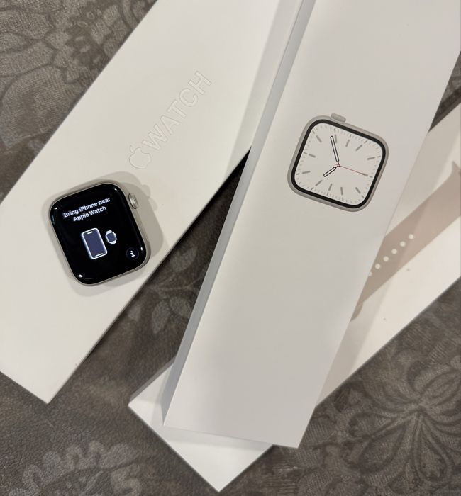 Apple Watch 7 45mm Starlight