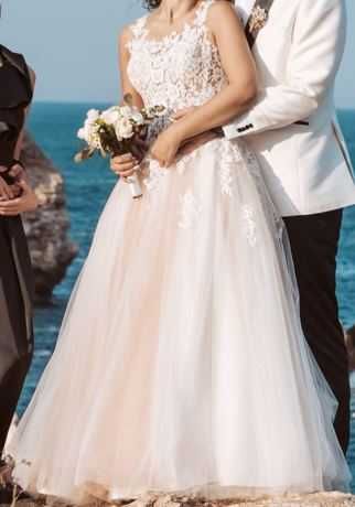 нежна булчинска рокля