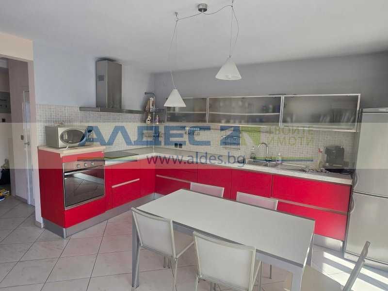 Продава се Тристаен апартамент в София, Бъкстон - 100 кв.м за 3350 €/кв.м - Снимка #1