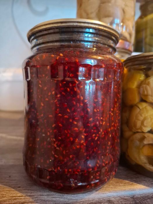 Домашние соления, варенье, грибы и т.д.
