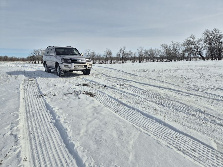 Ланд крузер 100 торг есть