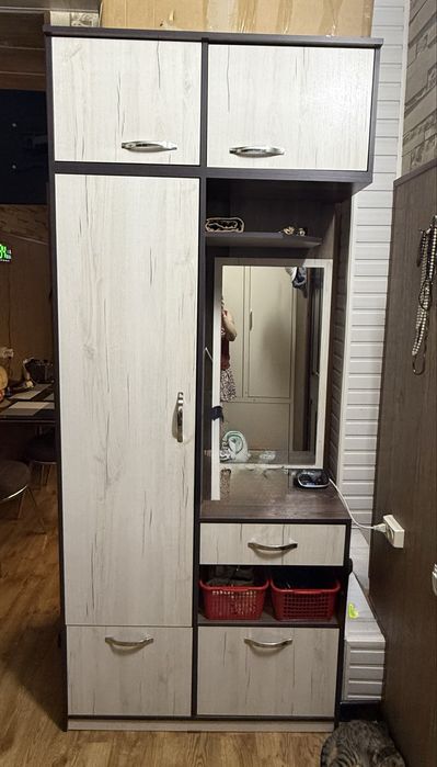 Шкаф в прихожую бу
