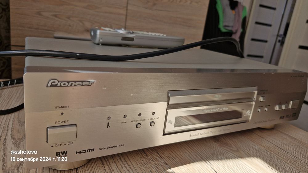 DVD-проигрыватель Pioneer DV-868AVi