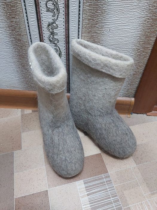 Продам валенки в отличном состоянии!
