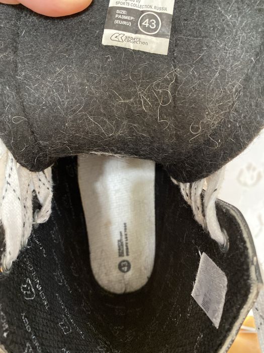 Коньки хоккейные