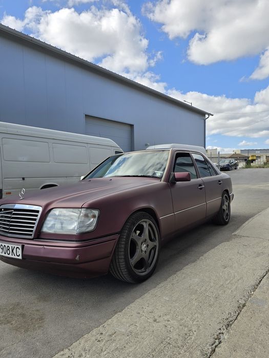 Mercedes w124 200E