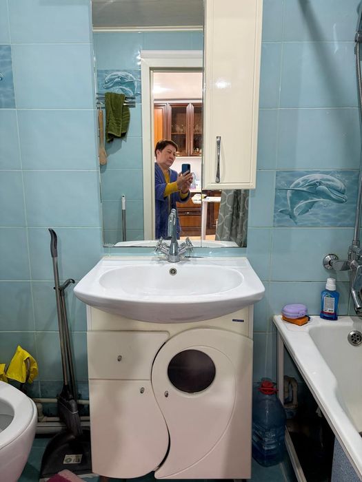 Шкаф с подсветкой