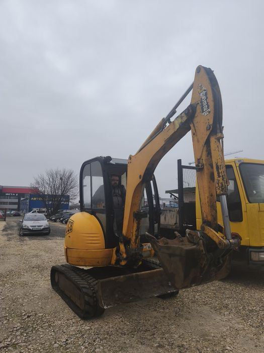 Услуги с мини багер, комбиниран багер и самосвал