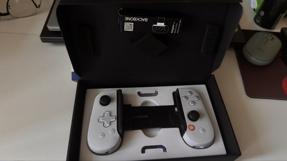 Срочно продам джойстик Backbone One PlayStation Edition