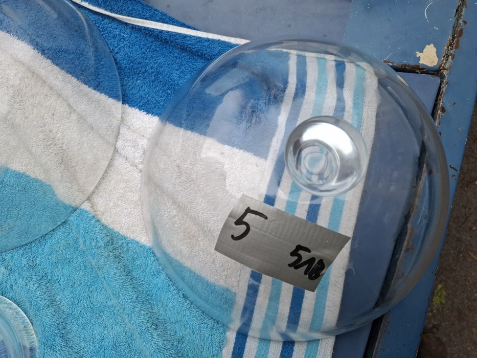 Стъклени съдове и прибори