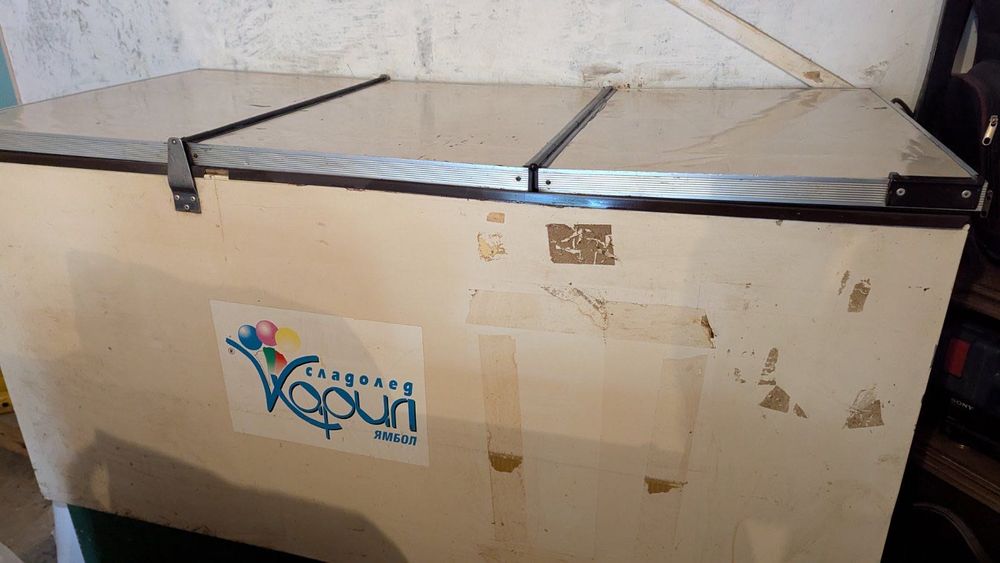 Работещ хоризонтален фризер 500л