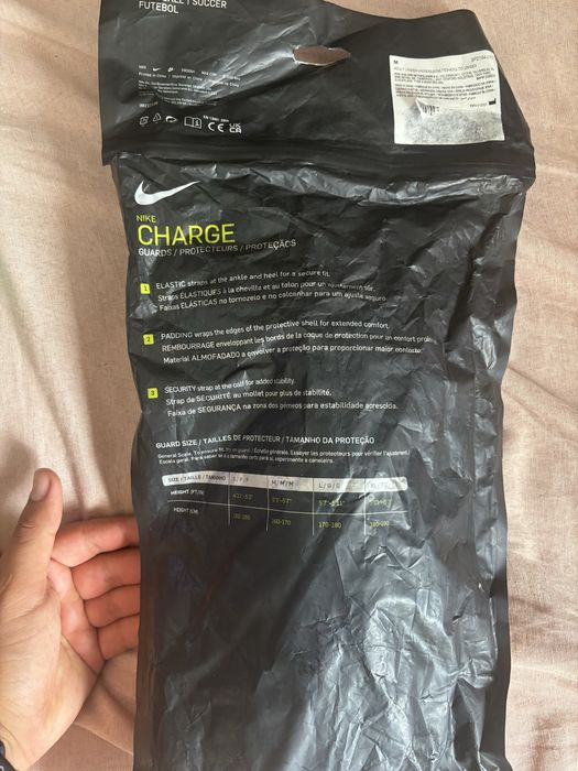 Aparatori Nike Charge M sau L Noi