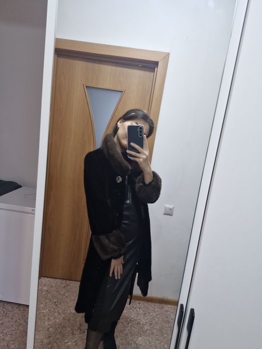 Норковая шуба черный бриллиант