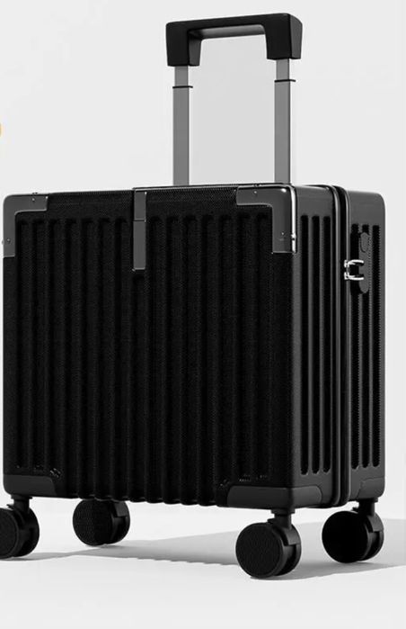 Продам новый чемодан, для ручной клади