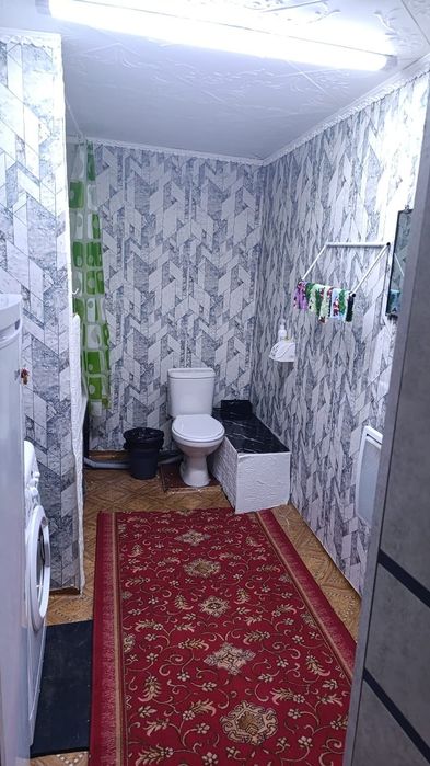 Дом рубленый с большой территорией