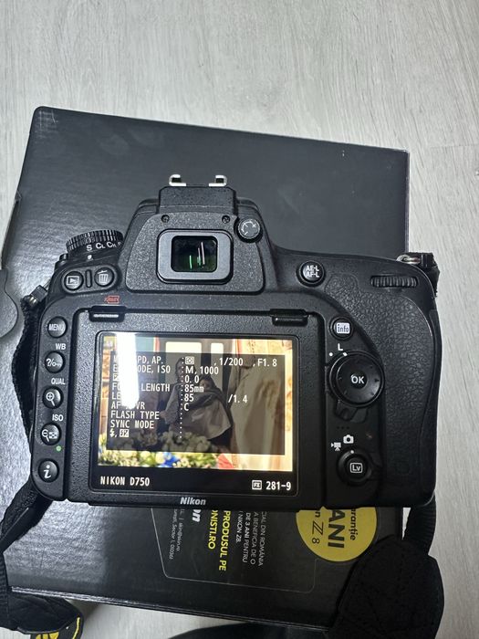 Vand Nikon D750