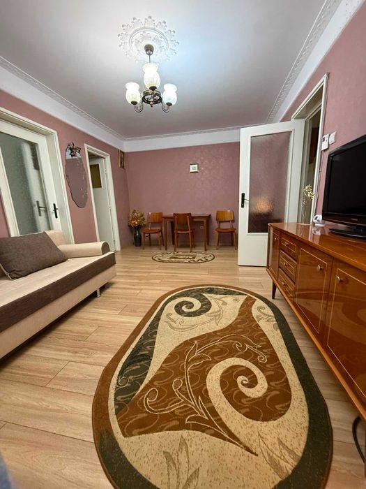 Inchiriez Apartament 2 camere Semidecomandat | Tiglina 1 | Etaj 3, Centrala, AC, Mobilat si utilat, 45mp