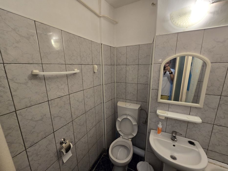 Închiriez apartament cu 2 camere-zona Groapa