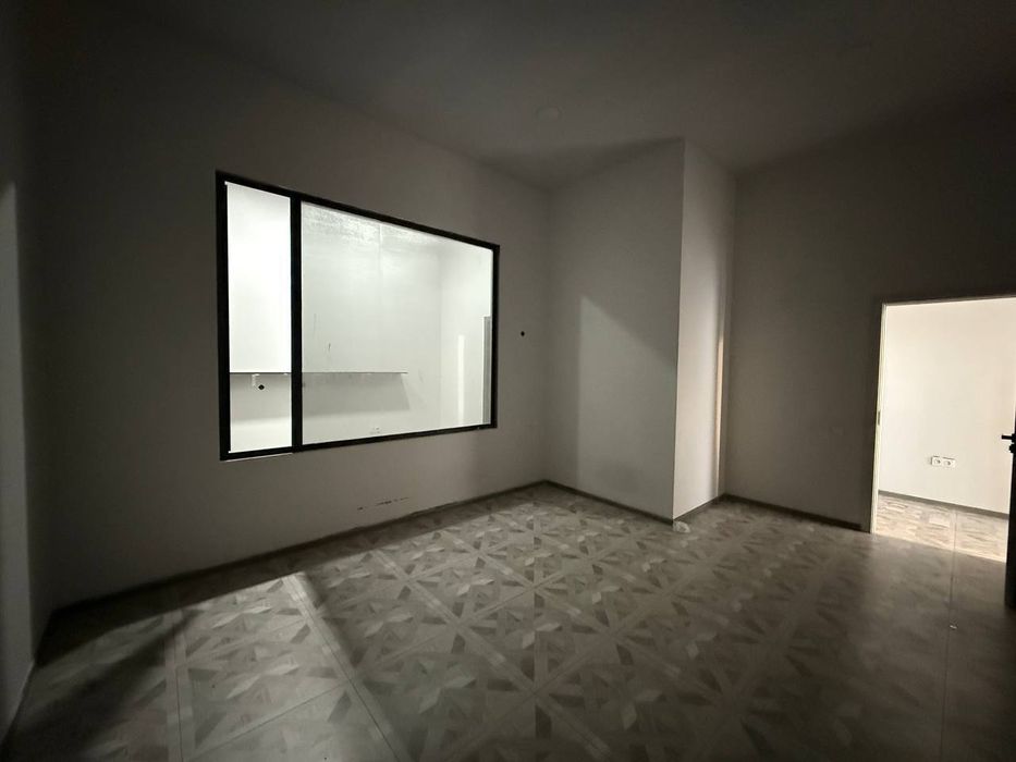 Коммерческое помещение 88 квм. Вдоль дороги. Паркентский