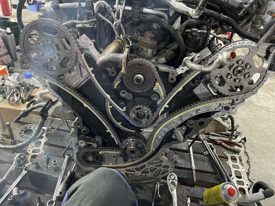 Vand touareg R line VALABIL Luna asta ! (Fara schimb)