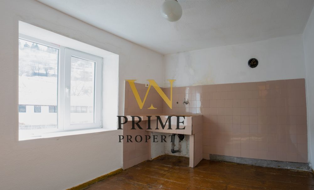 Продава се Къща в с. Забърдо, Област Смолян - 258 кв.м за 119 €/кв.м - Снимка #2