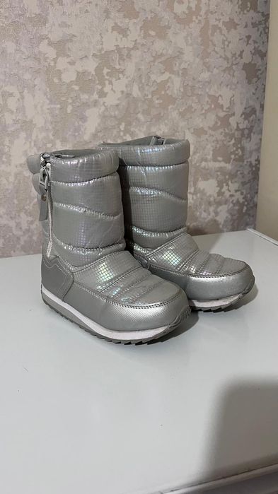 Зимняя обувь для девочки.