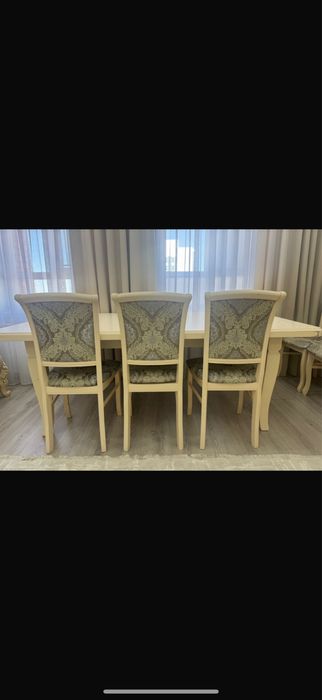 Стол со стульями. Стол и Стулья для зала