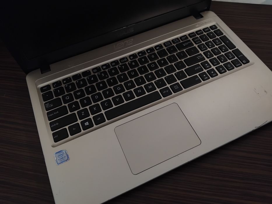 Leptop ASUS intel core i3 7th Gen Sonic Master