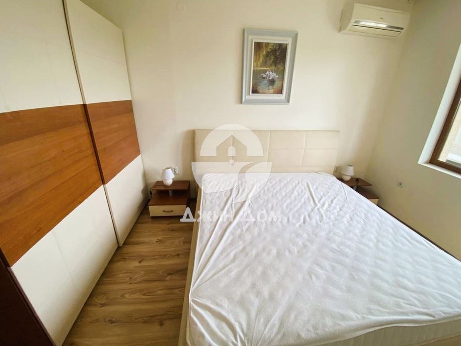 Продава се Тристаен апартамент в Обзор - 100 кв.м за 919 €/кв.м - Снимка #8