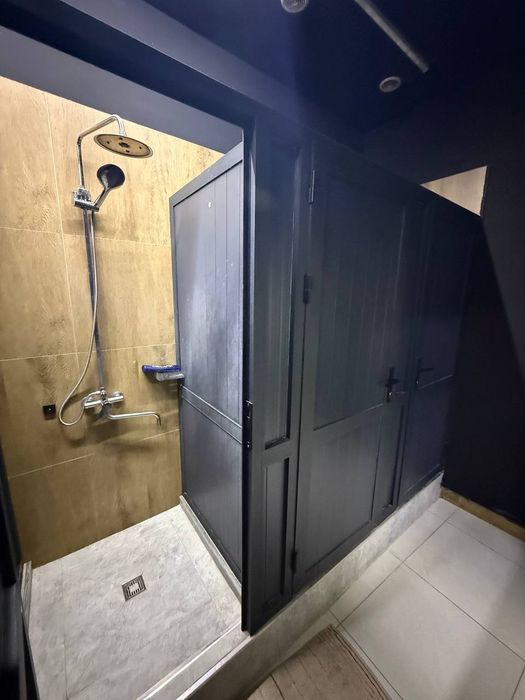 Продаются душевые кабинки